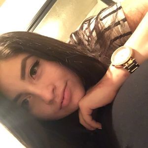 Meet your Posher, Edith